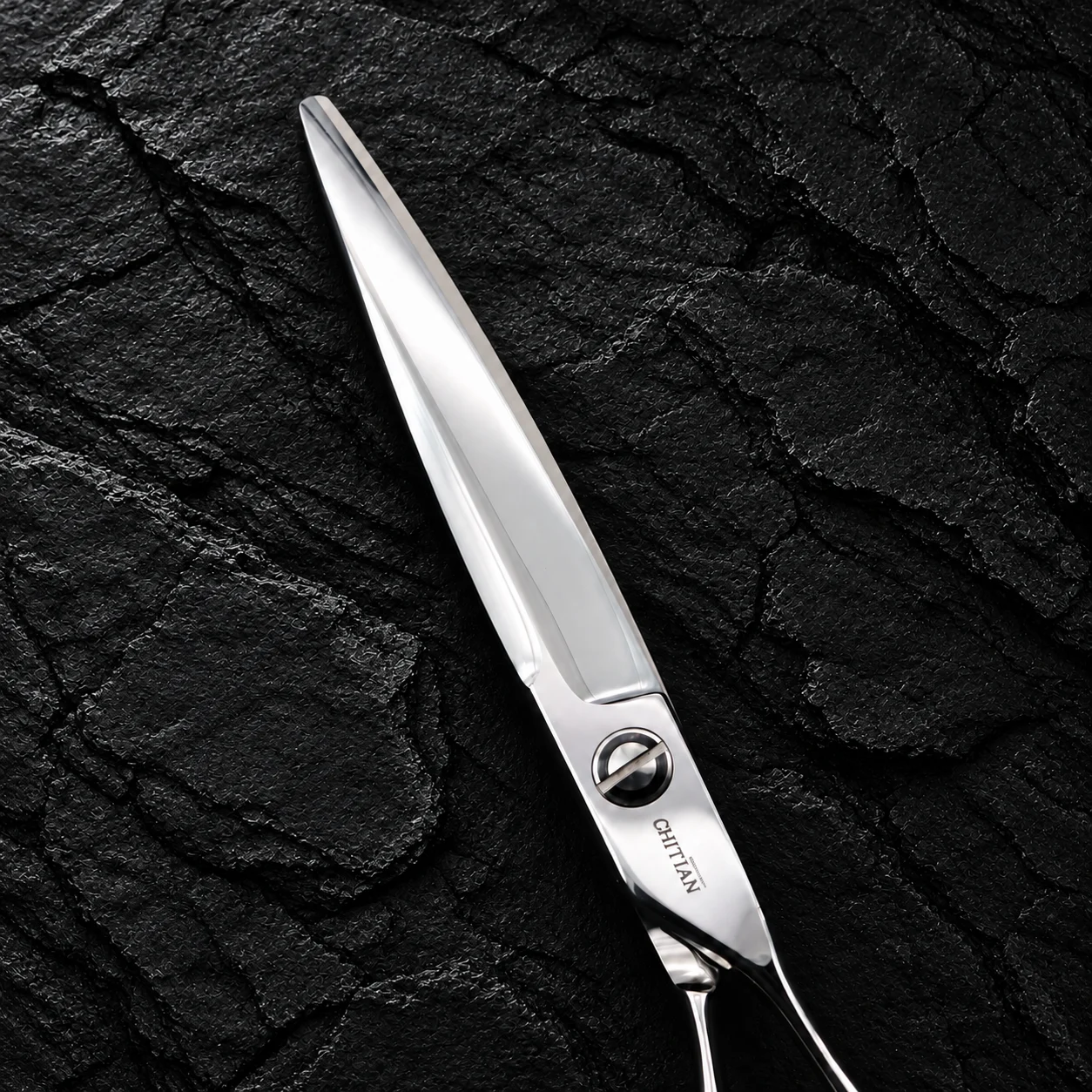CHITIAN Z-07 68S 6.8-inch professional cutting scissors — Blade detail on black stone
