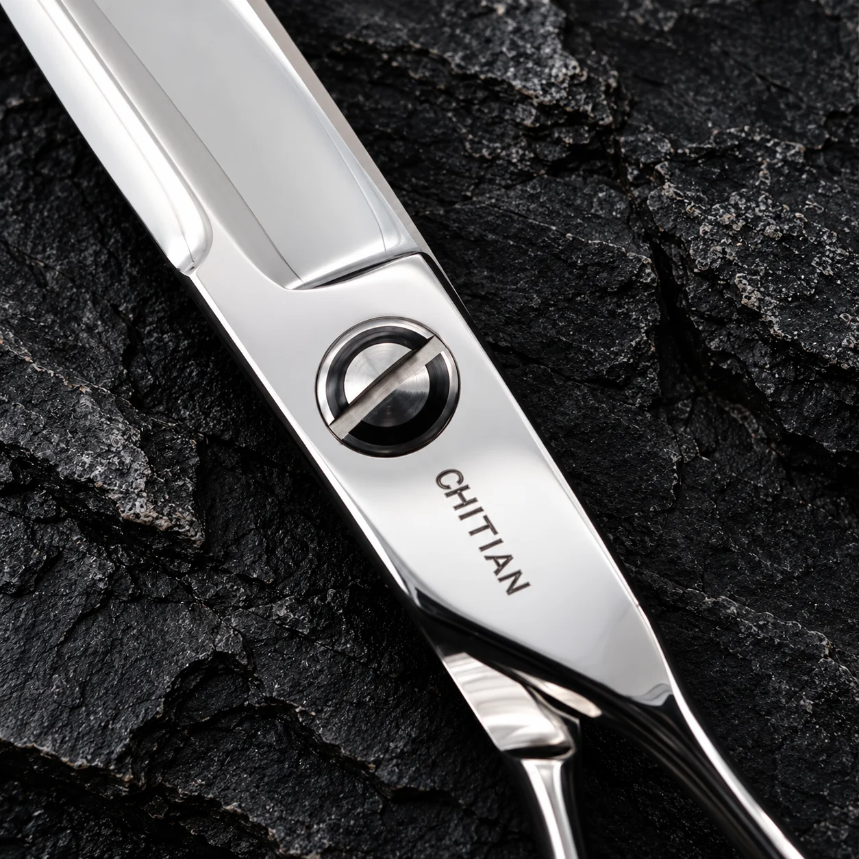 CHITIAN Z-07 68S 6.8-inch professional cutting scissors — Pivot and CHITIAN engraving on black stone
