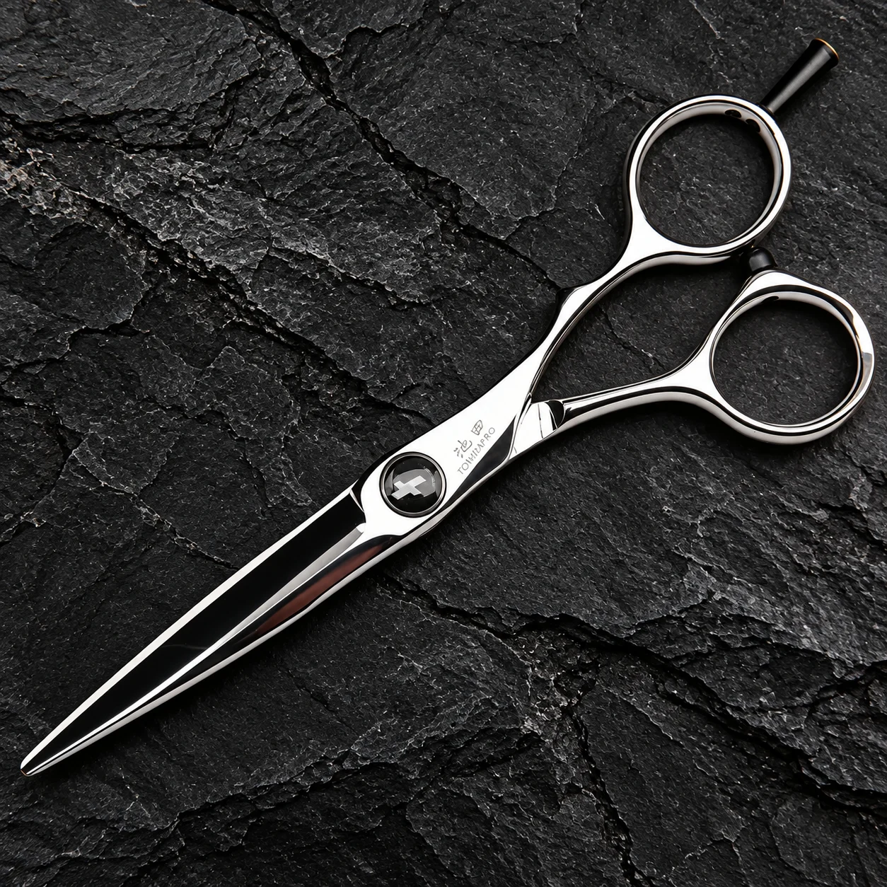TOMIDAPRO F-01 58S Front View TOMIDAPRO F-01 58S 5.8-inch hair cutting scissors — Front View